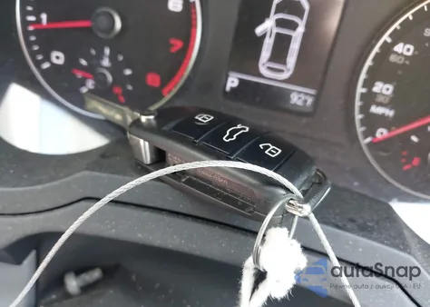 2017 Audi Q3 2.0T Premium z USA, uszkodzony, nr VIN WA1ECCFS4HR007736